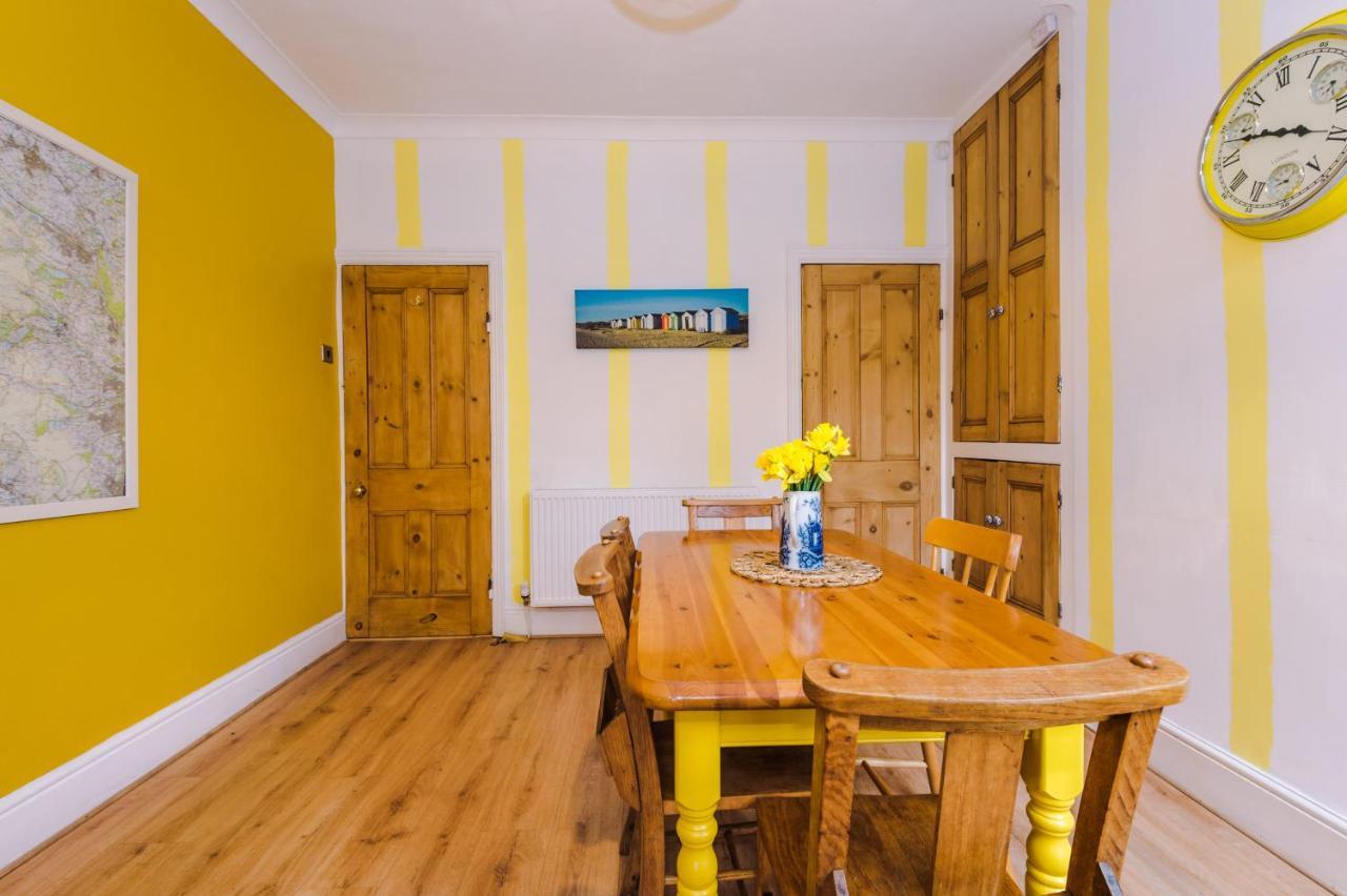 Вилла Cosy House With Garden & Parking, Шефилд Экстерьер фото
